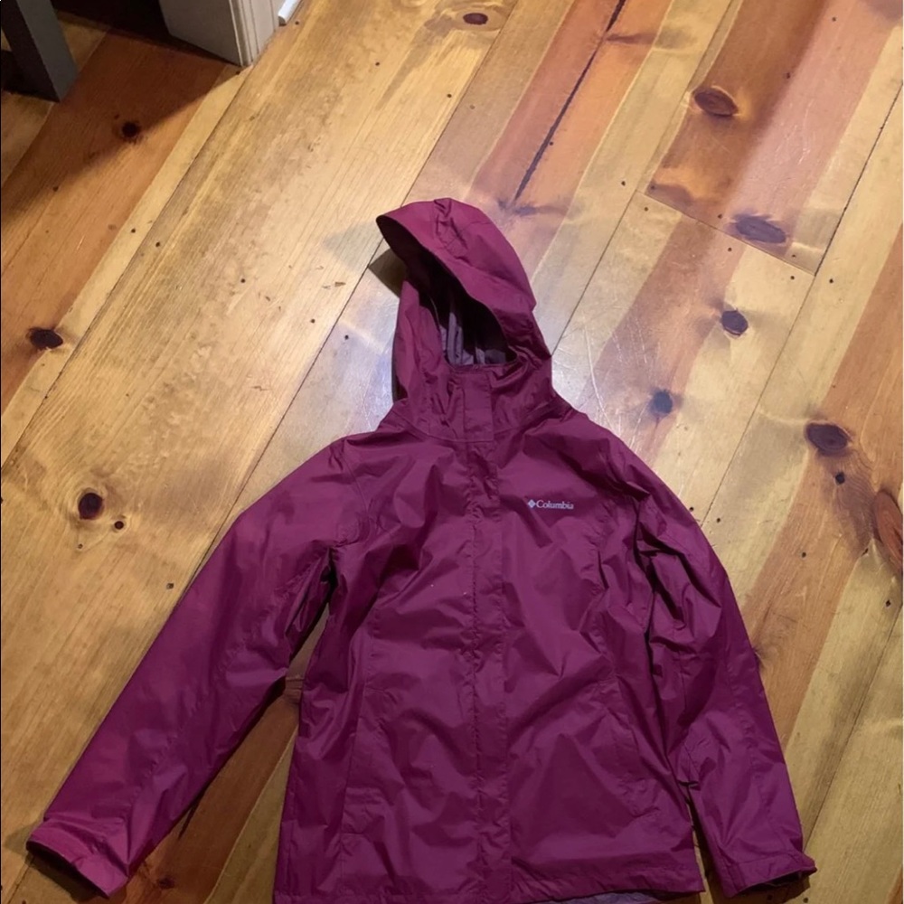 Women’s Columbia rain jacket